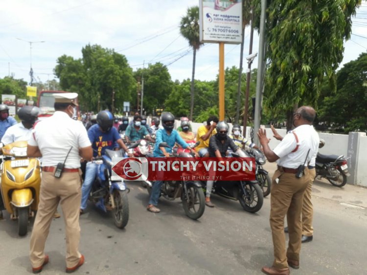 அரசின் தடை உத்தரவை மீறிய வாகன ஓட்டிகளுக்கு 2000 நபர்கள் மீது வழக்கு பதிவு -  ரூபாய் 6 லட்சம் அபராதம்