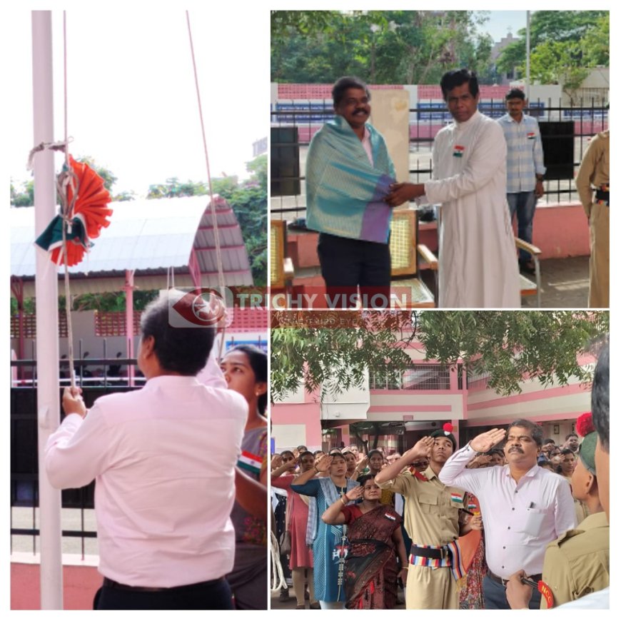 சுதந்திர தினம் - மாவட்ட சுற்றுலா அலுவலர் கொடியேற்றி மாணவர்களுக்கு அறிவுரை