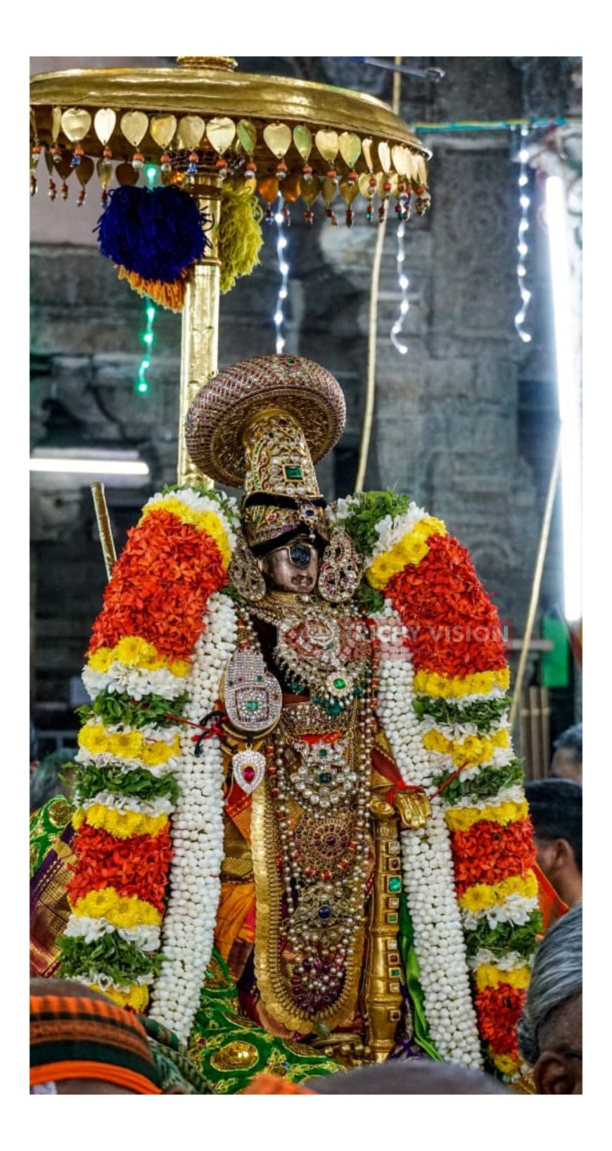 ஸ்ரீரங்கத்தில் வைகுண்ட ஏகாதசி திருவிழா தொடக்கம் - ஆயிரக்கணக்கான பக்தர்கள் பக்தி பரவசம்