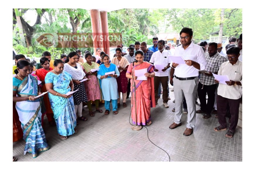 திருச்சி மாநகராட்சி அலுவலகத்தில் தீண்டாமை ஒழிப்பு தின உறுதிமொழி ஏற்பு