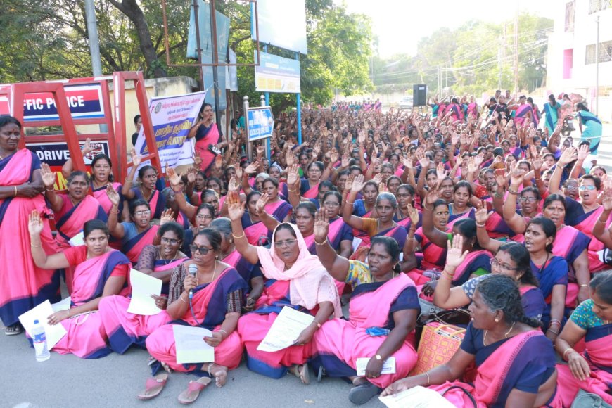 தமிழ்நாடு அங்கன்வாடி  ஊழியர்கள் மற்றும் உதவியாளர்கள் சங்கம் சார்பில் தர்ணா போராட்டம்