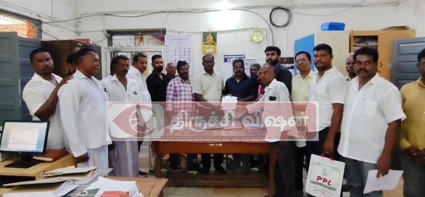 கட்டுமான பொறியாளர் சங்கத்தின் சார்பாக பல்வேறு கோரிக்கைகள் நிறைவேற்றகோரி வட்டாட்சியரிடம் மனு