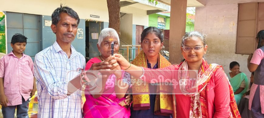 CLAT நுழைவுத் தேர்வில் வெற்றி பெற்ற மாணவிக்கு விலை உயர்ந்த பேனாவை பரிசளித்த முதலமைச்சர்