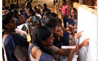 மாநிலத்தில் முதலிடம் – அரசு பள்ளி 12ம் வகுப்பு மாணவர்கள் 98% தேர்ச்சி சாதனை
