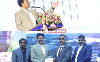 பள்ளிக் கல்வித் துறை அமைச்சர் அன்பில் மகேஸ் பொய்யாமொழி முனைவர் பட்டம் பெற்றார்!