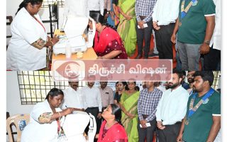 திருச்சி மாநகராட்சி – TMRT 108 இணைந்து ஊழியர்களுக்கான மருத்துவ முகாம்