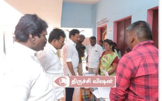 வாக்காளர் சேர்ப்பு முகாம் ஆய்வு செய்த அமைச்சர் அன்பில் மகேஸ்