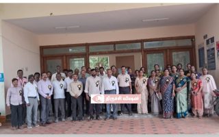 திருச்சி அண்ணா பல்கலைக்கழக உறுப்பு கல்லூரியில் பேராசிரியர்கள் கருப்பு பட்டை அணிந்து போராட்டம்