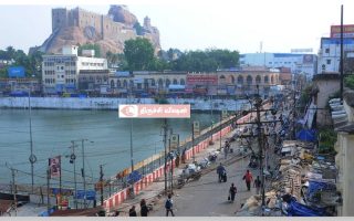 திருச்சி மெயின் கார்டு கேட்டில் தரைக்கடைகள் அகற்றம்