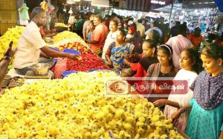 பொங்கலையொட்டி பூக்கள் விலை 5 மடங்கு உயர்வு தலைக்கு வைக்கப் பூ வாங்க முடியவில்லை – பெண்கள் வருத்தம்