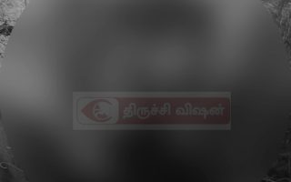 காவலர் தந்தைக்கு நடுரோட்டில் அரிவாள் வெட்டு – ரவுடியை தேடும் காவல்துறை