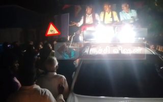 ஸ்ரீரங்கம் தொகுதியில் திமுக வேட்பாளரை தொடர்ந்து விரட்டியடிக்கும் வாக்காளர்கள்