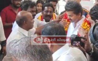 900 விசிலில் தயாரிக்கப்பட்ட மாலை