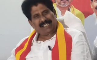 24 எம்.எல்.ஏக்களை பதவி பறித்த எடப்பாடியார் ஒருவரை மட்டும் விட்டது ஏன்- த.வெ.க கண்காணிப்பாளர் கு.ப.கிருஷ்ணன் கேள்வி