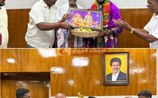 அமைச்சர் ரமேஷ் ஸ்ரீரங்கம் கோவில் பிரசாதம் – அதிகாரிகள் வாழ்த்து