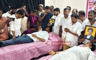 முதல்வர் விஜய் பிறந்தநாள் முன்னிட்டு திருச்சியில் அமைச்சர் ரமேஷ் தொடங்கி வைத்த தவெக ரத்ததான முகாம்